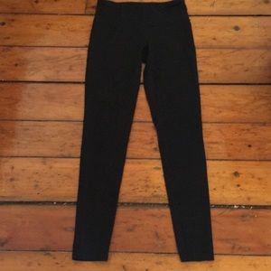 Women’s black leggings